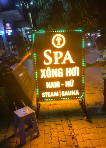 thi-cong-bien-hieu-spa-dung