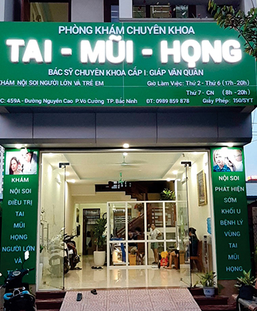 thi-cong-bien-hieu-phong-kham