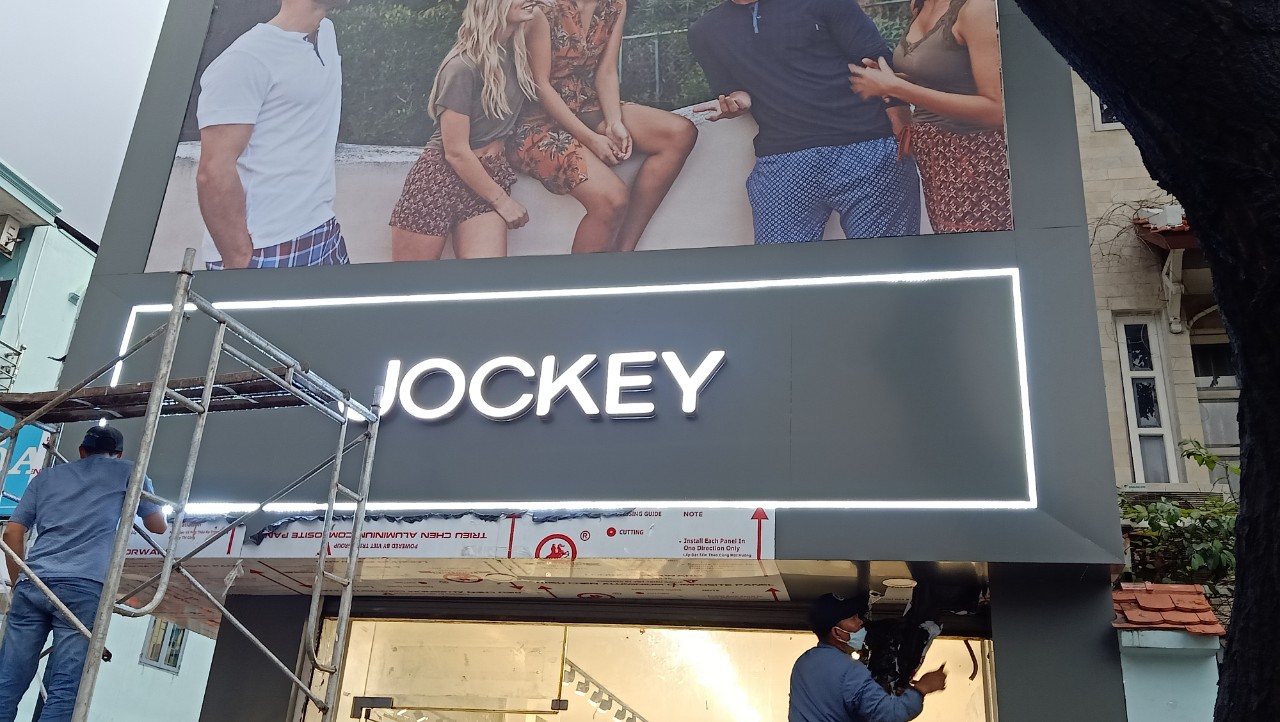 bien-hieu-shop-thoi-trang-tphcm