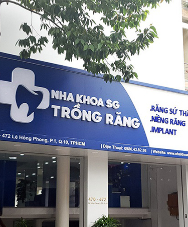 thi-cong-bien-hieu-nha-khoa