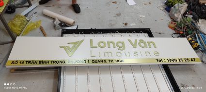 thi-cong-bien-hieu-decal-gia-re