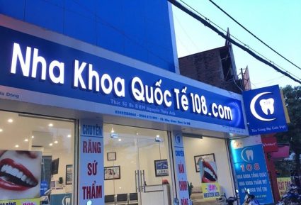 thi công bảng hiệu nha khoa
