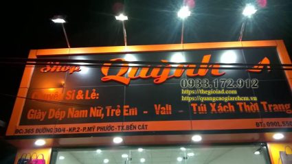 Bảng hiệu thời trang túi xách