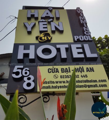 Chữ nổi ốp tường