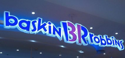 chữ mica sắc màu