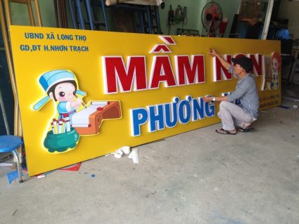 Bảng hiệu mầm non đẹp