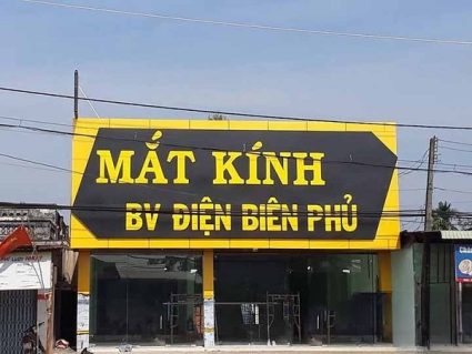 Bảng hiệu mắt kính Điện Biên Phủ