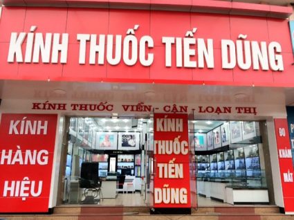 bảng hiệu kính thuốc