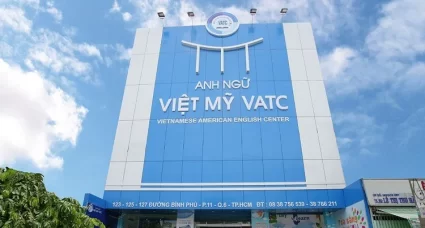 Mẫu bảng hiệu chữ nổi mặt dựng Alu