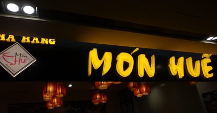 Bảng Alu chữ món Huế