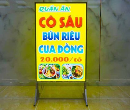 Hộp đèn đứng cho quán bún riêu