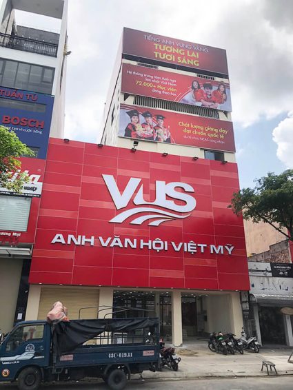 bảng hiệu anh văn