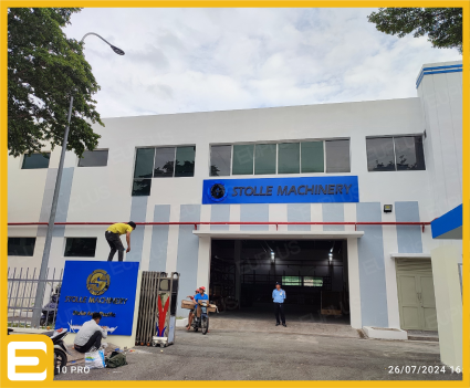 Biển hiệu Stolle Machinery