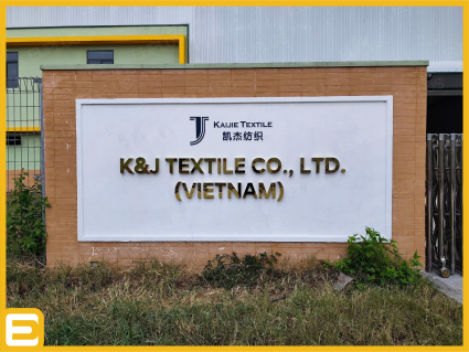 Bảng hiệu vách đá chữ inox