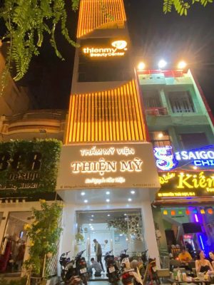 Làm bảng hiệu viện thẩm mỹ Quận 1