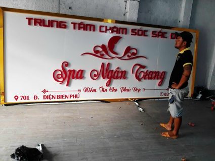 Thi công bảng hiệu spa