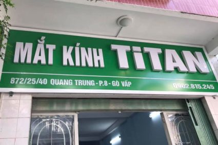 Bảng hiệu mắt kính đơn giản