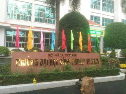 Mẫu biển tên inox sang trọng