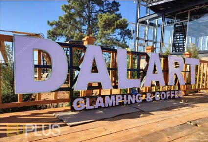 Thi công logo chữ nổi