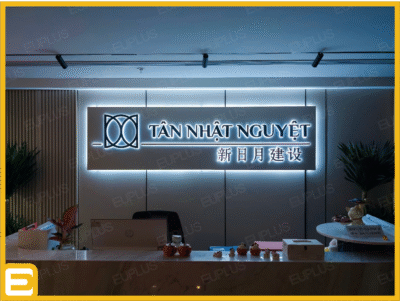 Bảng hiệu công ty sang trọng