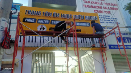 Thi công bàng hiệu shop