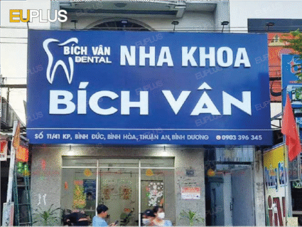 Thi công quảng cáo nha khoa