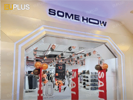 Thiết kế bảng hiệu quần áo