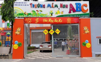 thi công bảng hiệu mầm non