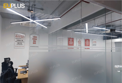 Mẫu tranh tiểu ngữ